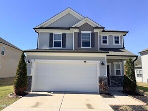 2022 Attend Xing in Fuquay Varina, NC - Foto de edificio - Building Photo