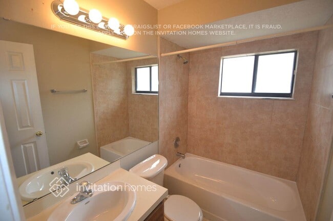 5641 Westview Dr in Orlando, FL - Building Photo - Building Photo