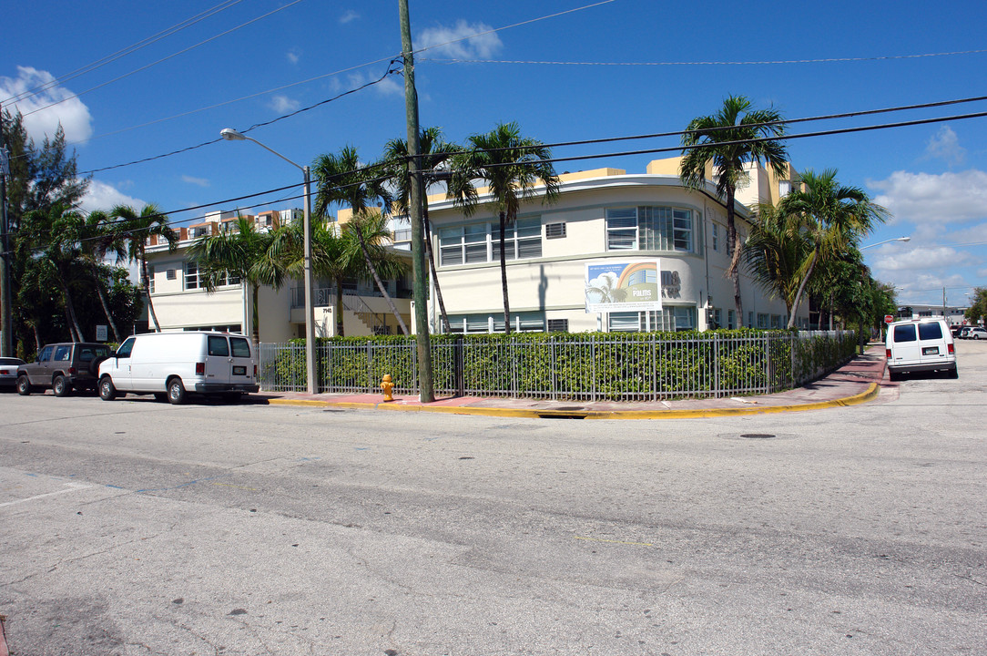 7950 Abbott Ave in Miami Beach, FL - Building Photo