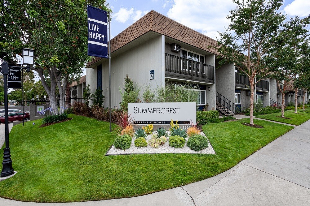 Summercrest Anaheim, CA Apartments