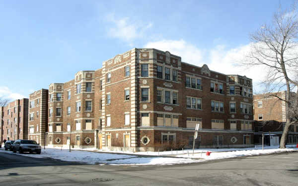 8136-8156 S Drexel Ave in Chicago, IL - Building Photo