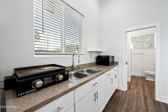 4009 N 13th Ave-Unit -1 in Phoenix, AZ - Building Photo - Building Photo