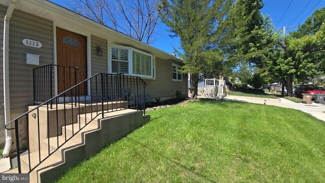1113 Grandin Ave