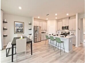 446 Ravine Dr in Woodstock, GA - Building Photo - Building Photo