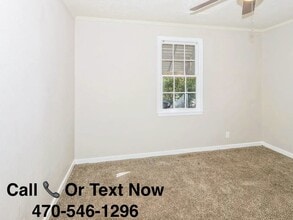 211 Meadowdale Dr in Warner Robins, GA - Building Photo - Building Photo