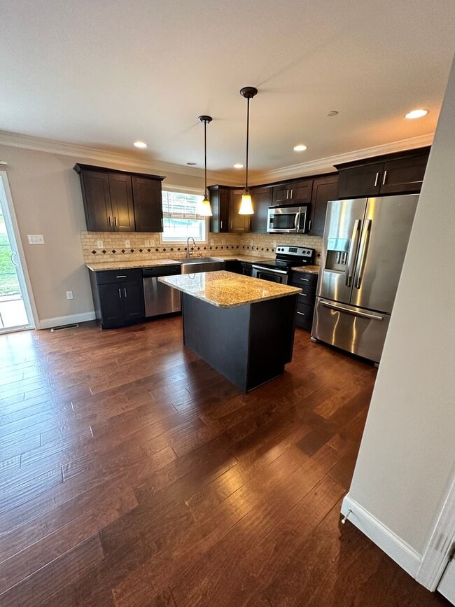 2173 Versailles Dr in Harrisburg, PA - Building Photo - Building Photo