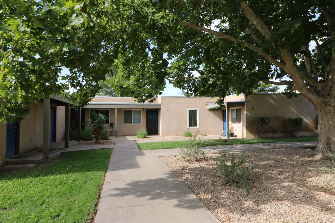 Villa de Tularosa Senior in Tularosa, NM - Building Photo