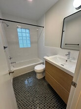 109 W 73rd St in Kansas City, MO - Building Photo - Building Photo