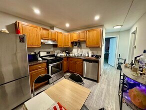 70 Hammond St, Unit 1 in Boston, MA - Building Photo - Building Photo