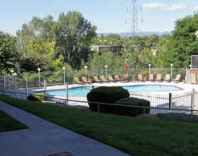 Alvista Trailside Apartments in Englewood, CO - Building Photo - Building Photo