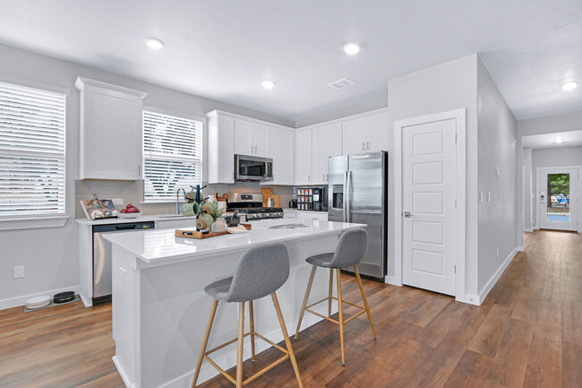 Los Cielos at Brooks Luxury Rentals