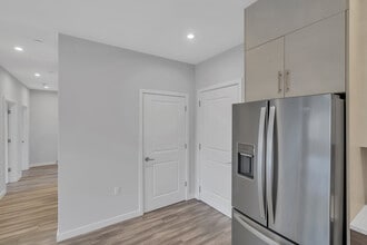 Woodcliff Lake Commons in Woodcliff Lake, NJ - Foto de edificio - Building Photo