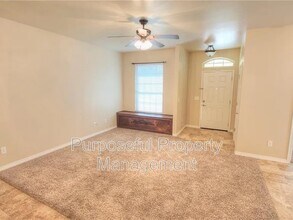 2102 Lonnie Ln in Oklahoma City, OK - Building Photo - Building Photo