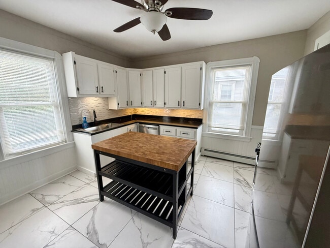 43 Fruit Hill Ave in Providence, RI - Foto de edificio - Building Photo