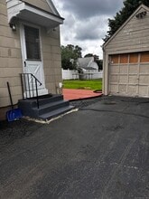 71 Linnmore Dr in Manchester, CT - Building Photo - Building Photo