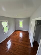 4425 Kennett Ave in Rockford, IL - Building Photo - Building Photo