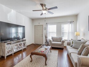 5104 Pinemont Pl in Houston, TX - Building Photo - Building Photo