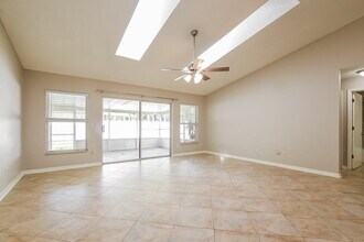 8819 Reservation Dr in Orlando, FL - Foto de edificio - Building Photo