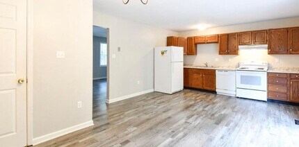 5122 Redbud Rd in Fredericksburg, VA - Building Photo - Building Photo