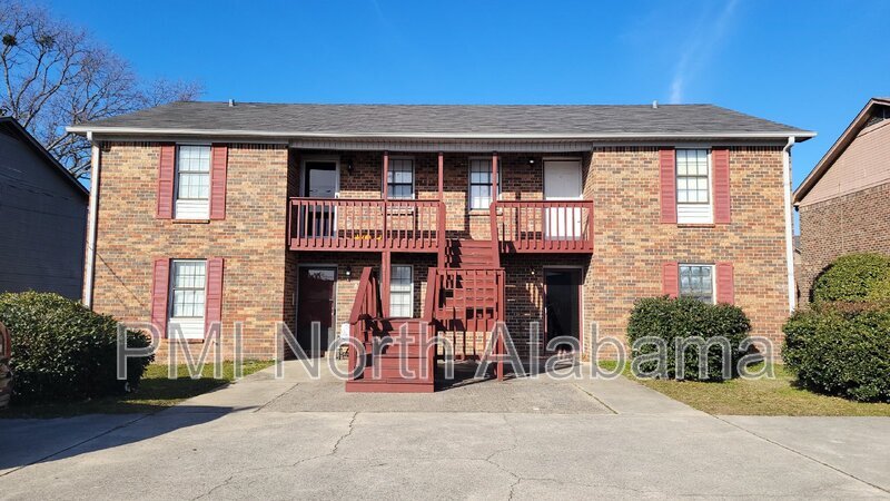 1818 Glenn St SW in Decatur, AL - Building Photo