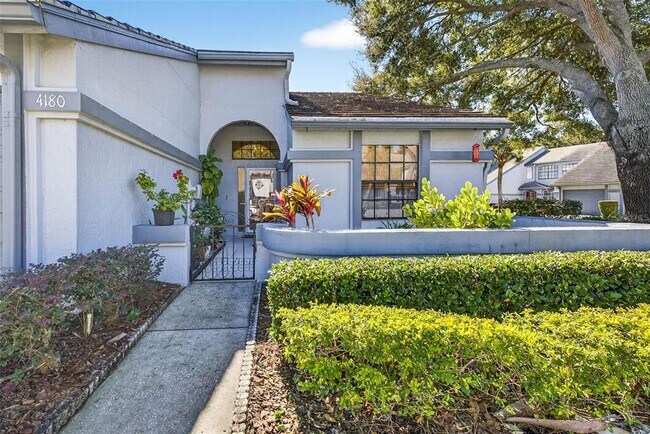 4180 Brentwood Park Cir in Tampa, FL - Building Photo - Building Photo