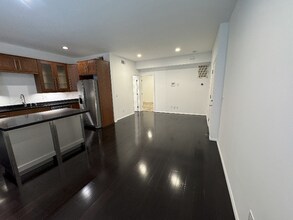 1119 Poinsettia Dr, Unit A1 in West Hollywood, CA - Building Photo - Building Photo
