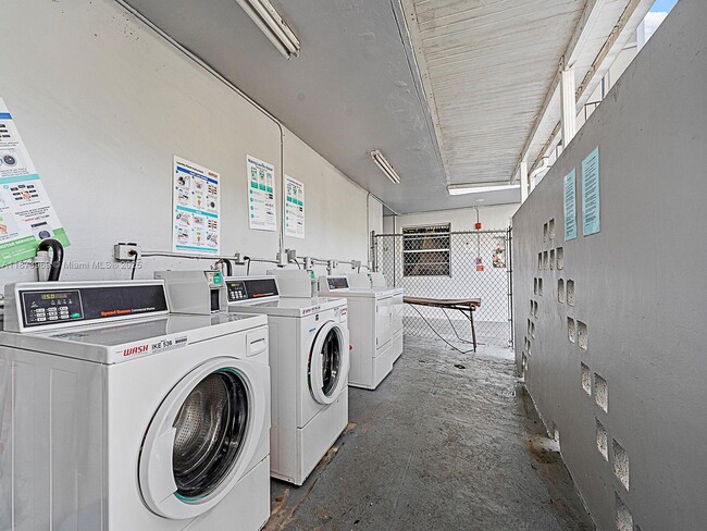 property at 10305 SW 40th St