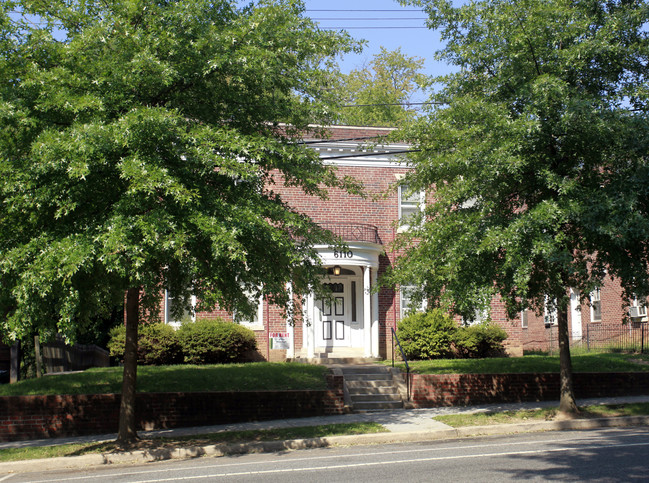 6110 14th St NW in Washington, DC - Building Photo - Building Photo