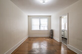 Stonehurst Apartments in Upper Darby, PA - Building Photo - Interior Photo