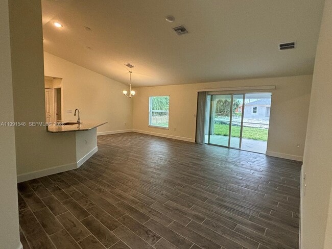 2711 20th St SW in Lehigh Acres, FL - Building Photo - Building Photo