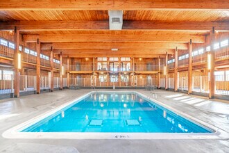 White Bear Royal in White Bear Lake, MN - Building Photo - Building Photo