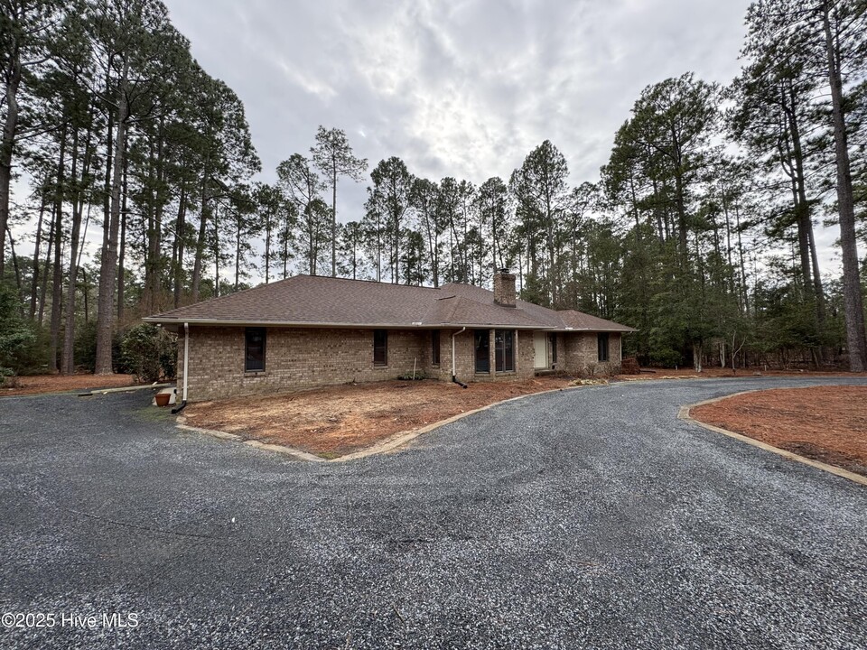 35 Richmond Rd in Jackson Springs, NC - Building Photo