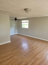 4130 Buck Creek Valley Rd SE in Elizabeth, IN - Building Photo - Building Photo