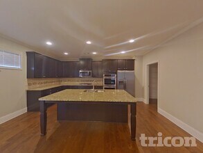 5959 Wolf Creek Dr in Atlanta, GA - Building Photo - Building Photo