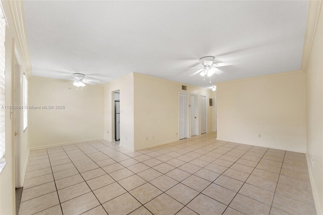1545 Miami Rd-Unit -203 in Fort Lauderdale, FL - Building Photo