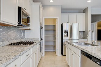 10001 Desert Bighorn Ct in Las Vegas, NV - Building Photo - Building Photo