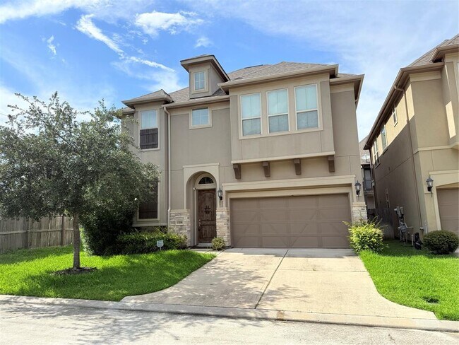 13216 Green Hills Dr in Houston, TX - Building Photo - Building Photo