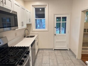 1653 Chislett St in Pittsburgh, PA - Building Photo - Building Photo