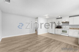 4430 Silverton Way in Sacramento, CA - Building Photo - Building Photo
