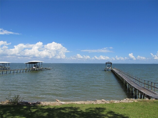 3 Avenue E in Bacliff, TX - Building Photo - Building Photo