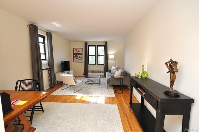 property at 142 Garth Rd