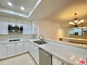 2349 S Beverly Glen Blvd in Los Angeles, CA - Building Photo - Building Photo