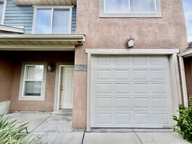5082 W Wind Rock Ln in Herriman, UT - Building Photo