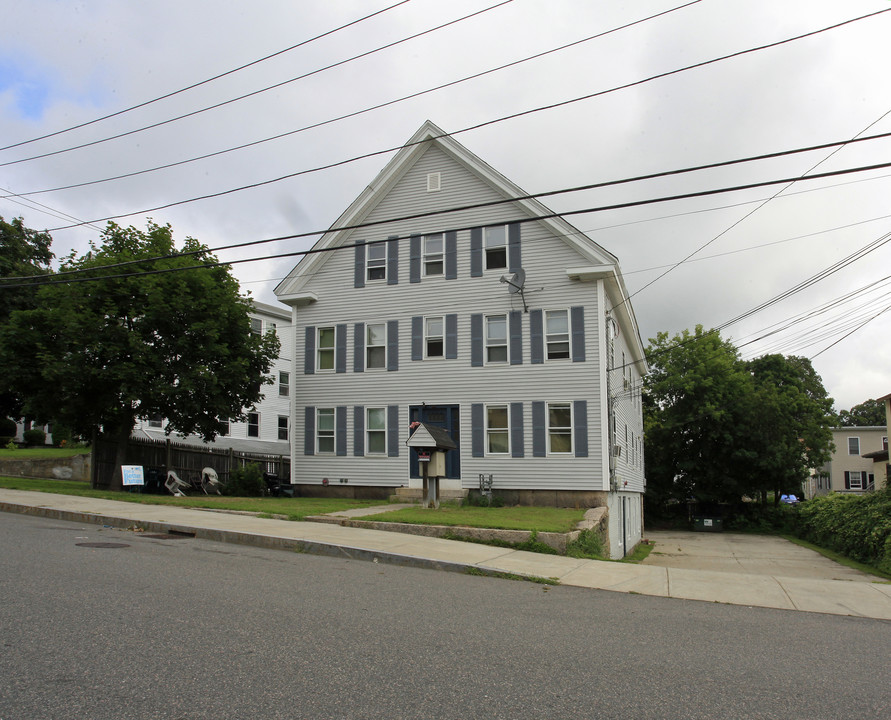 40 Jefferson St in Milford, MA - Building Photo