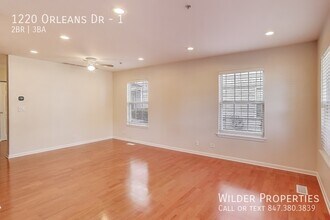 1220 Orleans Dr in Mundelein, IL - Building Photo - Building Photo