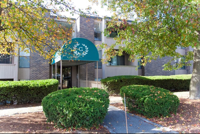 52 Shrewsbury Green Dr, Unit 52J