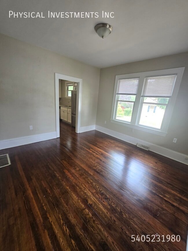 1547 Riverdale Rd SE in Roanoke, VA - Building Photo - Building Photo
