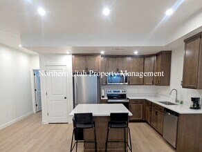 247 E 1850 N in North Ogden, UT - Building Photo - Building Photo