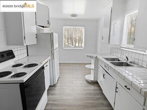 3562 Seminary Ave in Oakland, CA - Building Photo - Building Photo