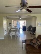 24 Oakwood Dr N in Englewood, FL - Building Photo - Building Photo